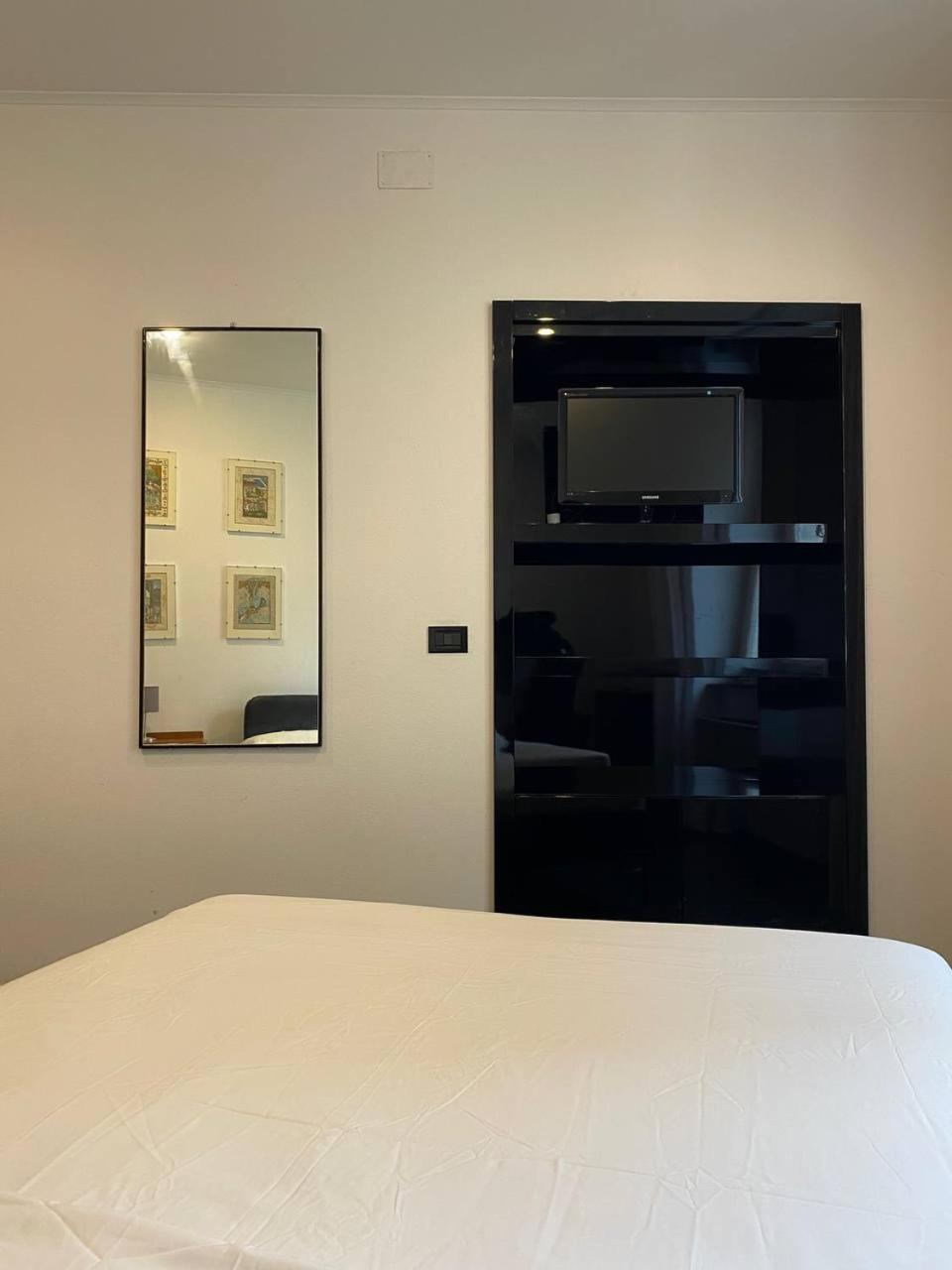 Martel Rooms - Genova Centro Brignole エクステリア 写真