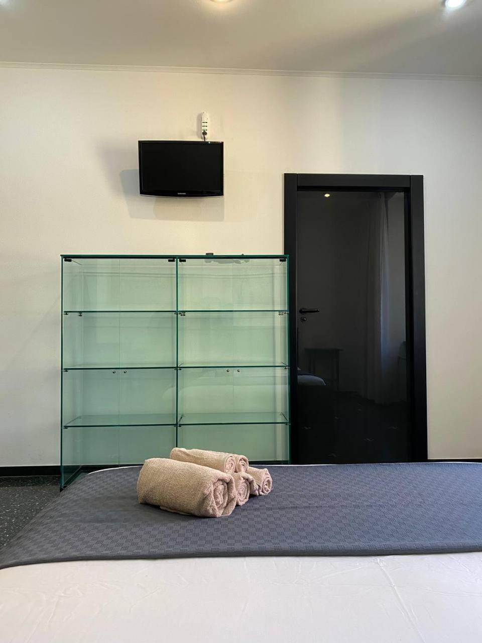 Martel Rooms - Genova Centro Brignole エクステリア 写真